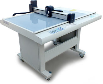 Thin PVC Flatbed Cutting Plotter , Adhesive Film Cutting Machine For Card Paper
