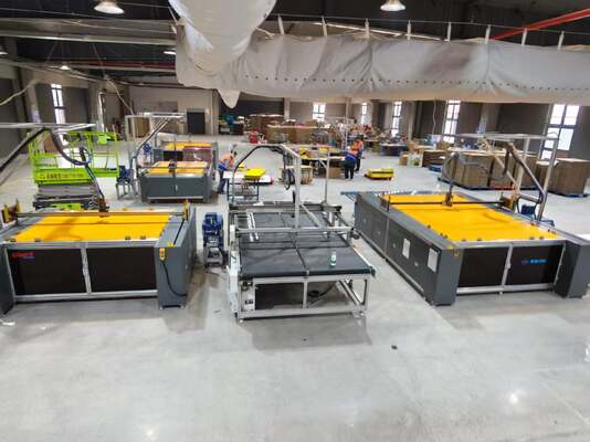 XY Tutkal Çizici CNC Tutkallama Makinesi, Dört Farklı Çalışma Yöntemi ve 2 ila 30 Dakika Isıtma Süresi ile